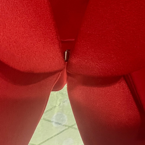 Caché Cropped Blazer - Picture 6 of 11